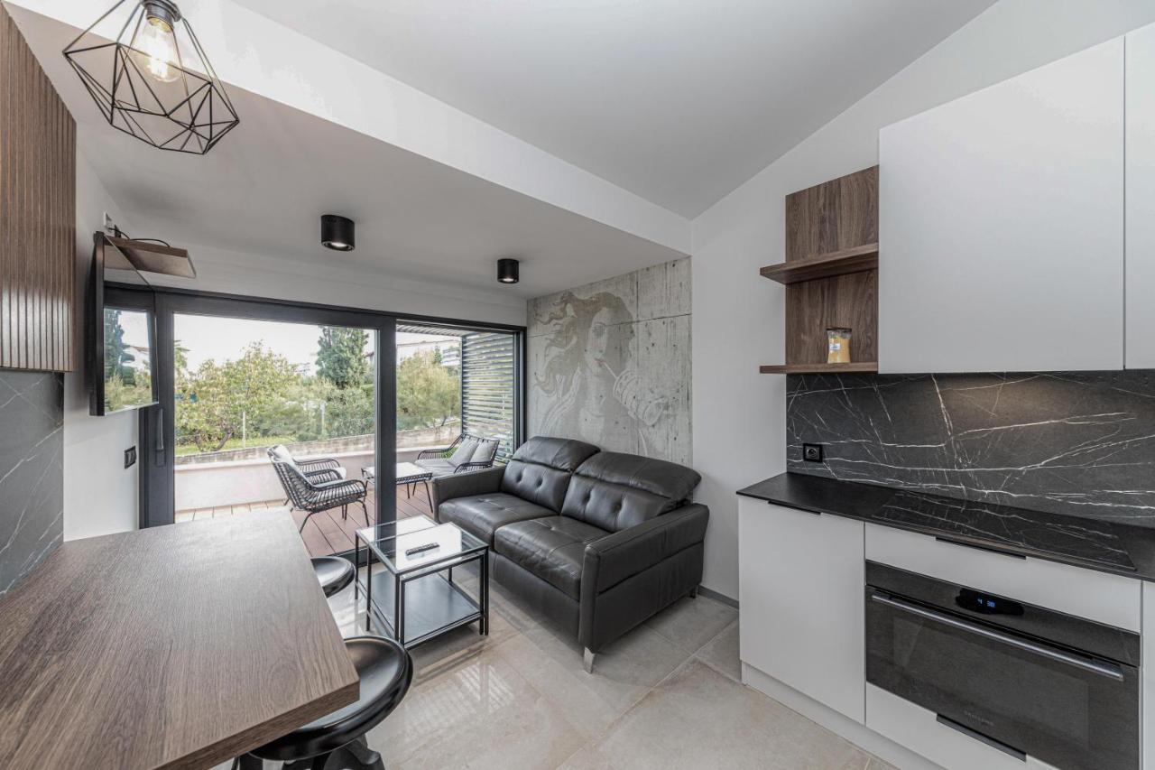 Villa Sun And Sea โตรกีร์ ภายนอก รูปภาพ